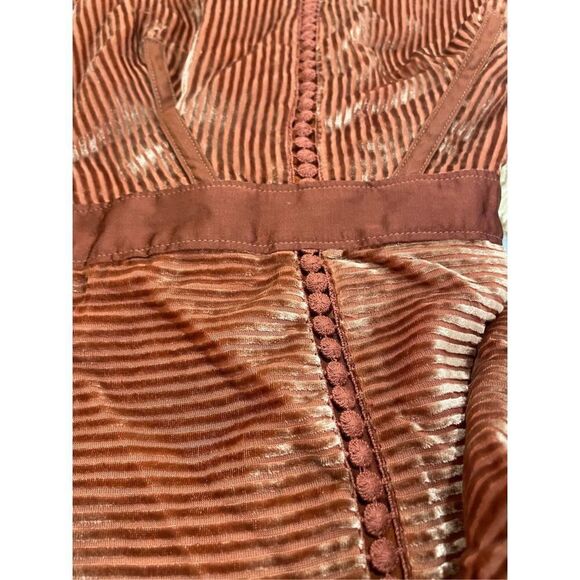 New Anthropology Velvet Asymmetrical Dress Size 14 - Picture 7 of 8